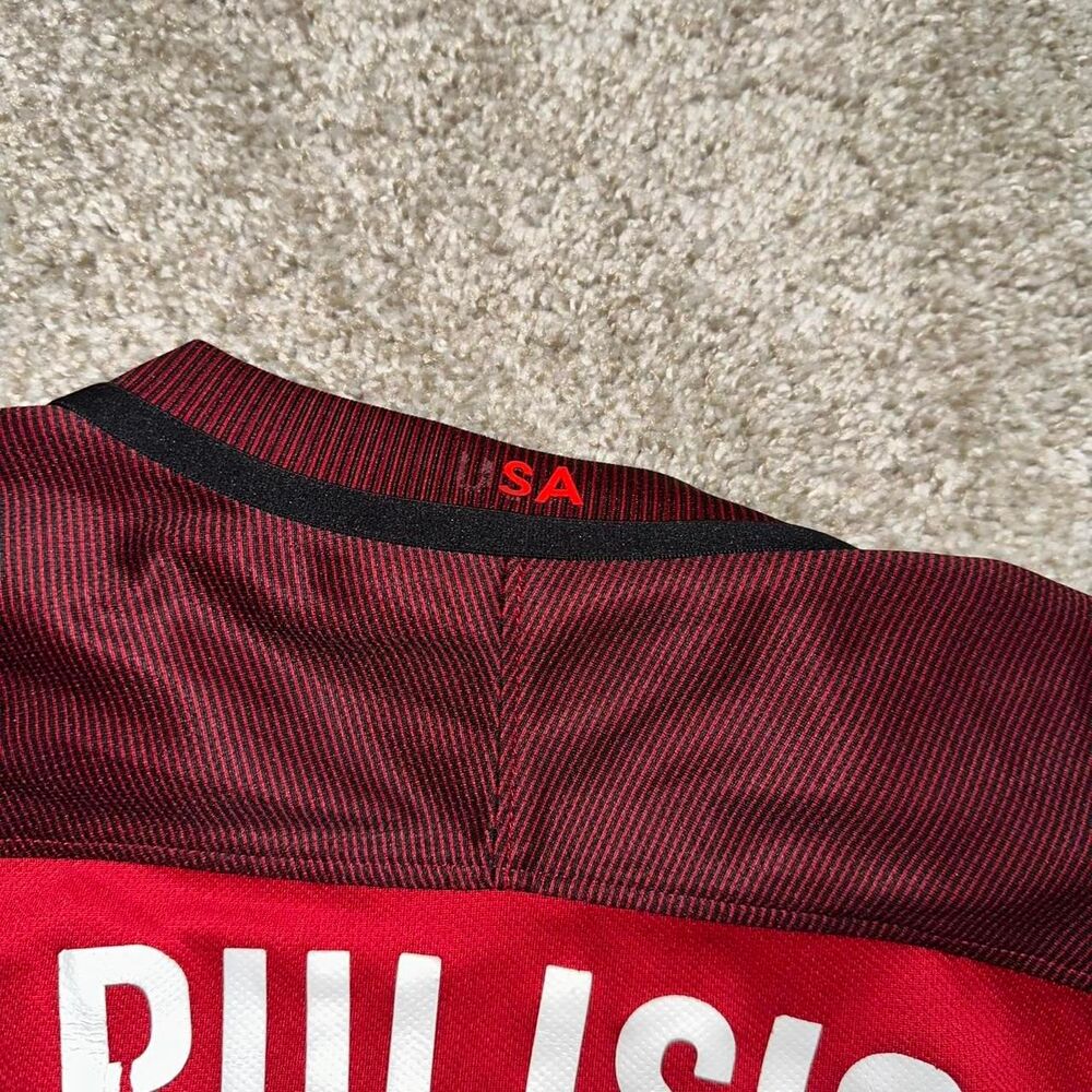Nike Men's Red and Burgundy T-shirt - Picture 5 of 8